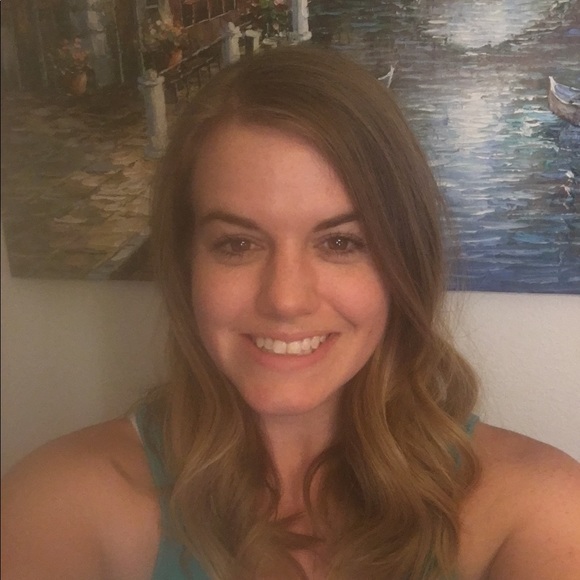 Meet your Posher, Jen - Picture 1 of 1